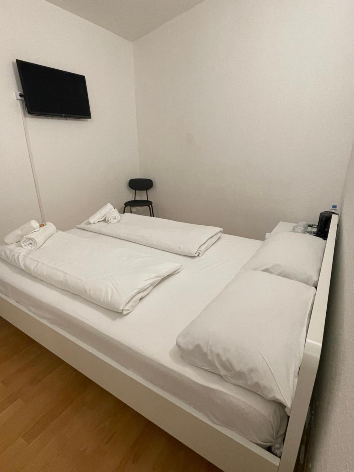 Hotel Starlight Франкфурт на Майн Екстериор снимка